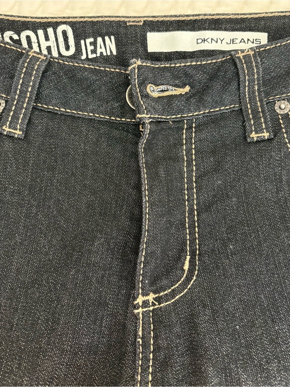 DKNY SOHO Straight Jeans in Black Indigo / Size 10